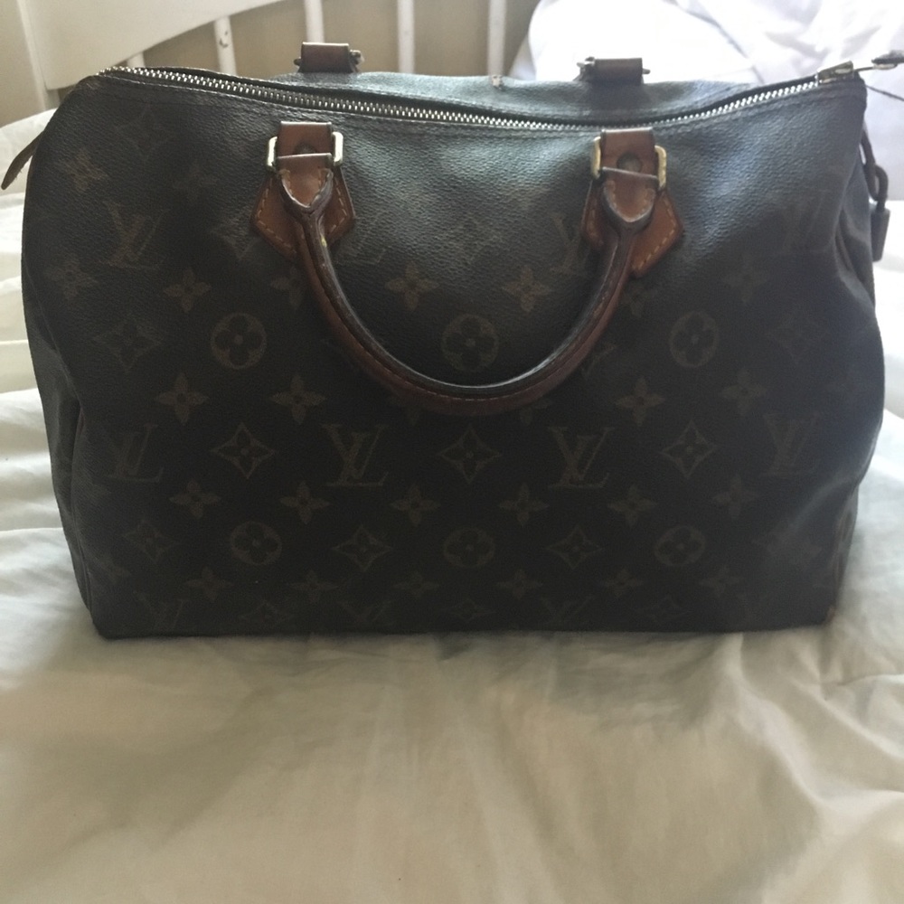 Louis Vuitton Speedy